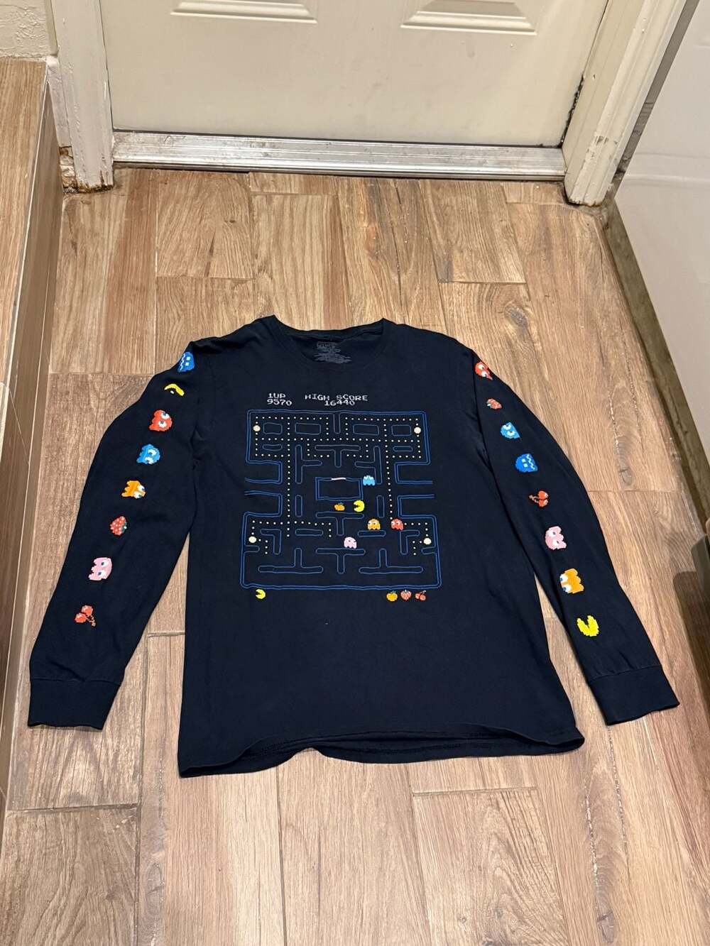 Pac-Man Arcade Maze Graphic Long Sleeve Black T-Shirt
